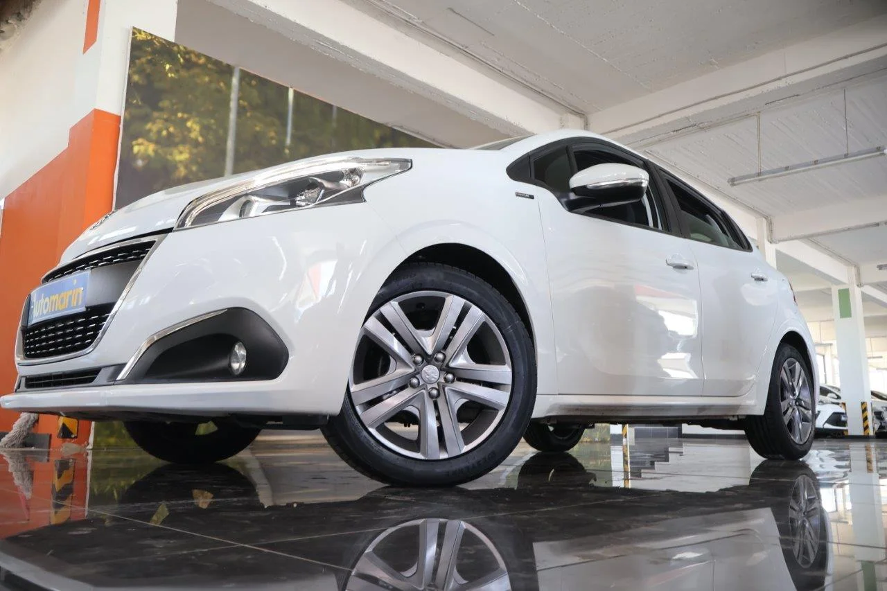 View 2 - Peugeot 208 - 2018