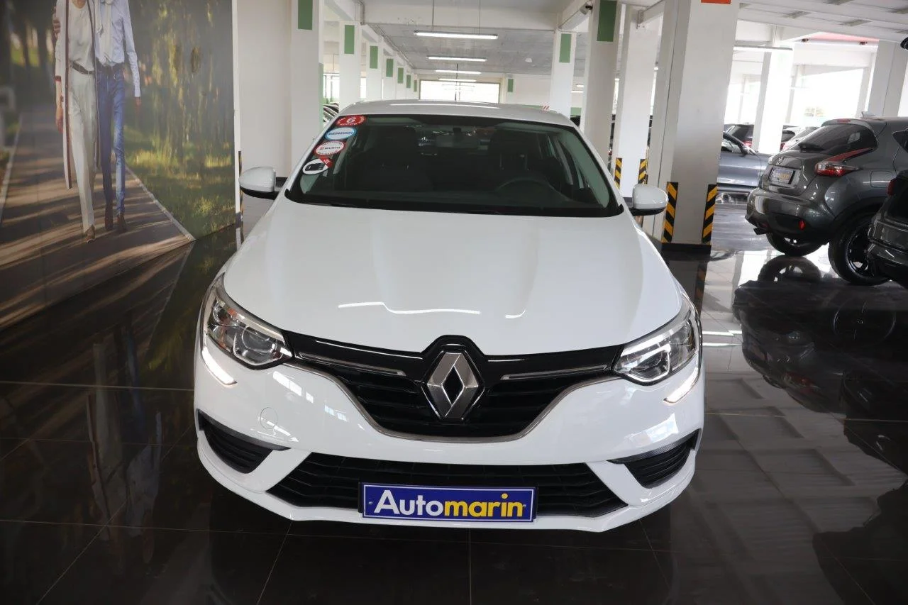 View 3 - Renault Megane - 2019
