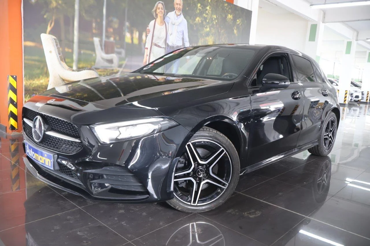 View 1 - Mercedes-Benz A 250 - 2021