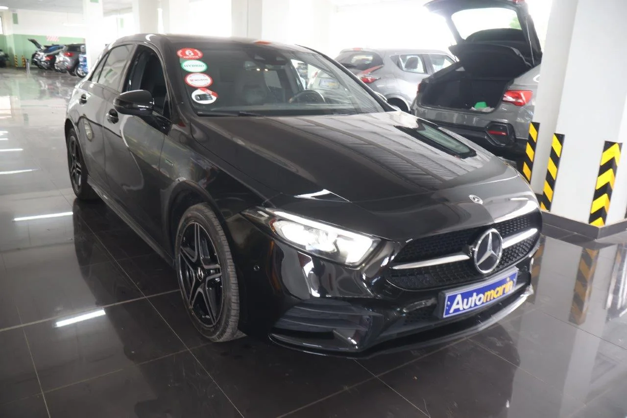 View 4 - Mercedes-Benz A 250 - 2021