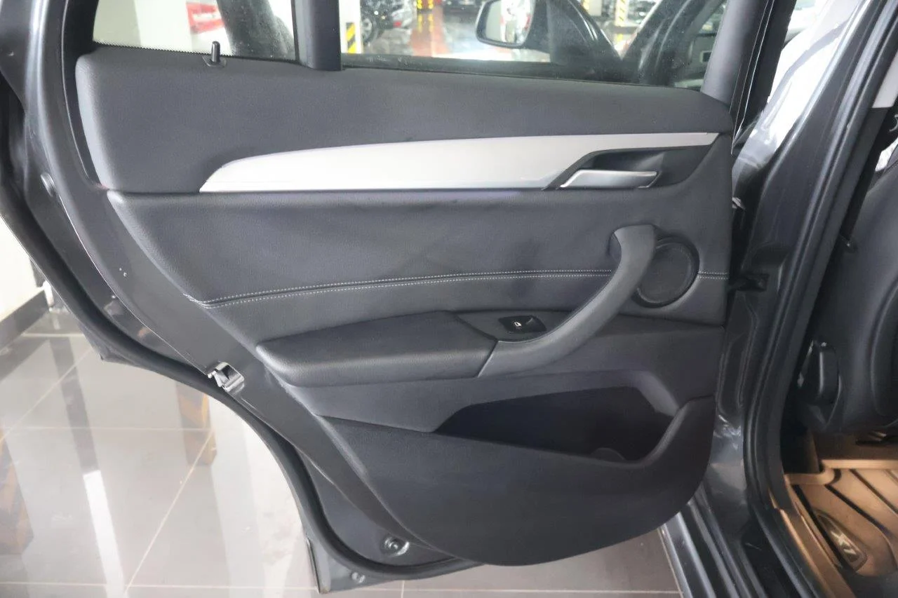 Bmw X1 - View model 37