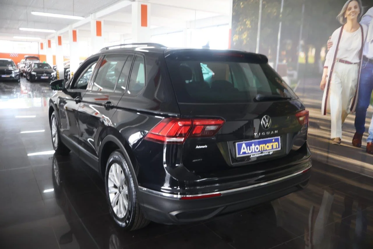 Volkswagen Tiguan - View model 6