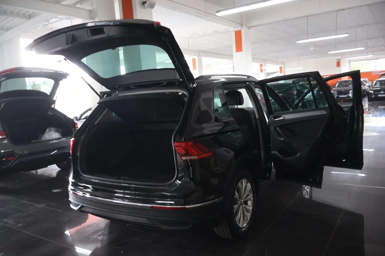 Volkswagen Tiguan - View model 7
