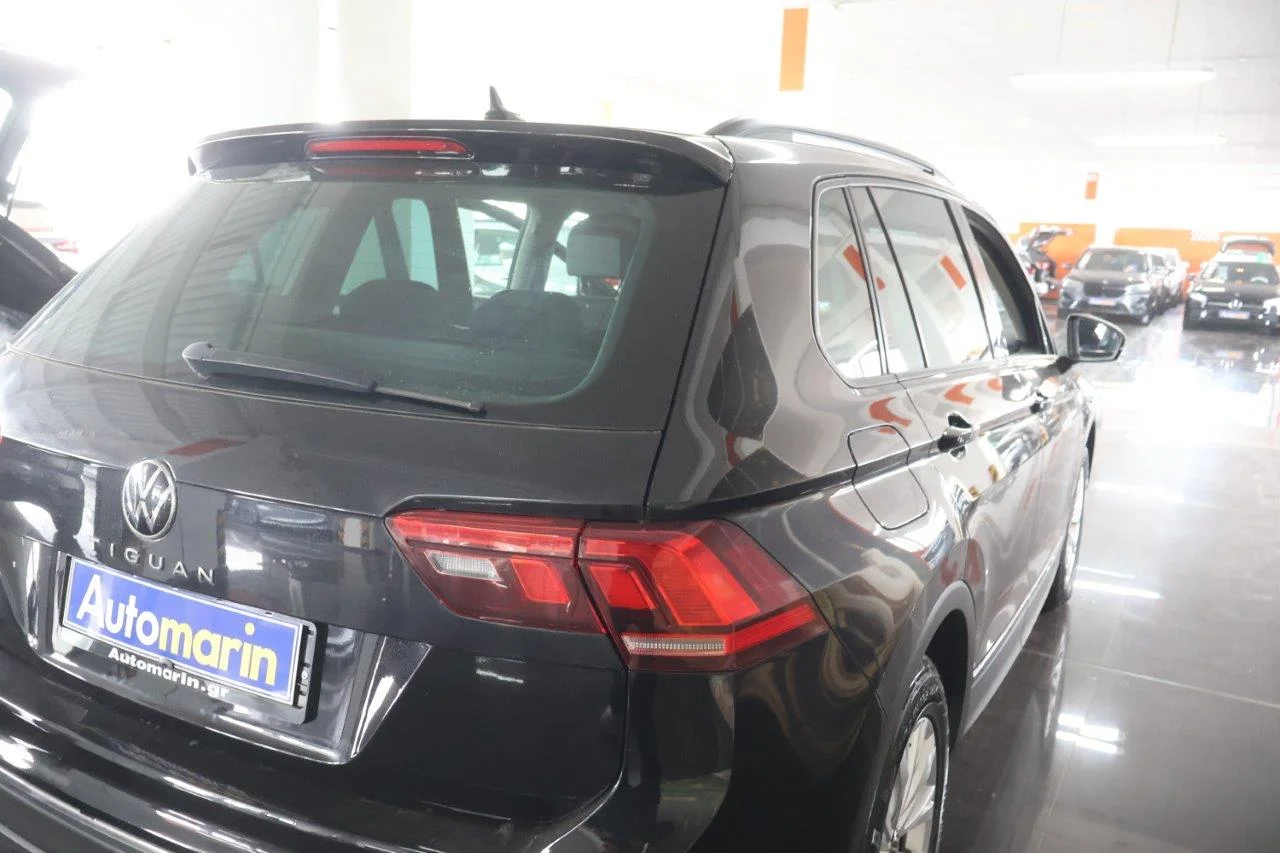 Volkswagen Tiguan - View model 11