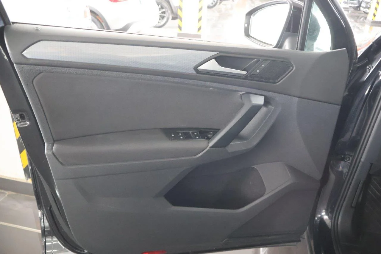 Volkswagen Tiguan - View model 31