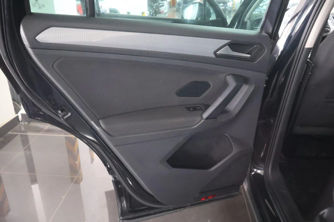 Volkswagen Tiguan - View model 33