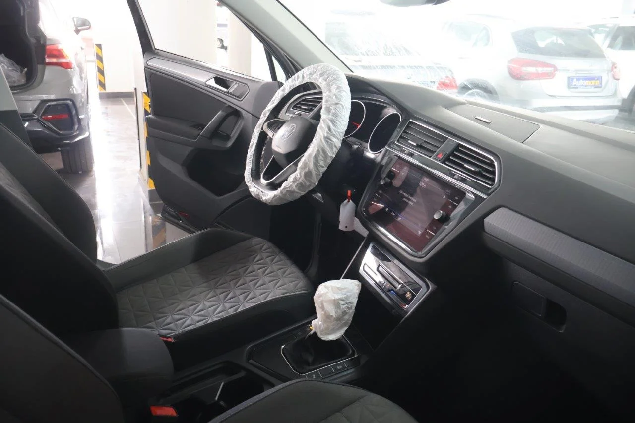 Volkswagen Tiguan - View model 34