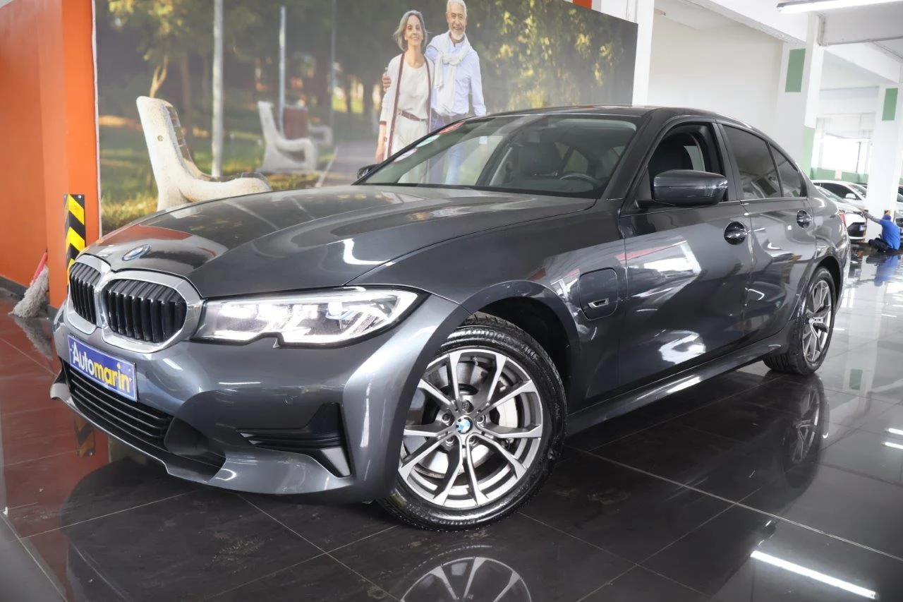 View 1 - Bmw 330 - 2022