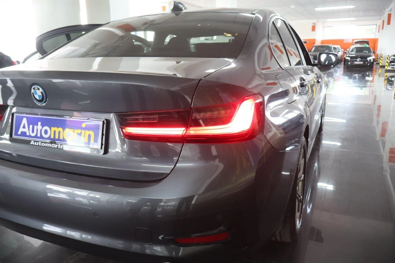 Bmw 330 - View model 12