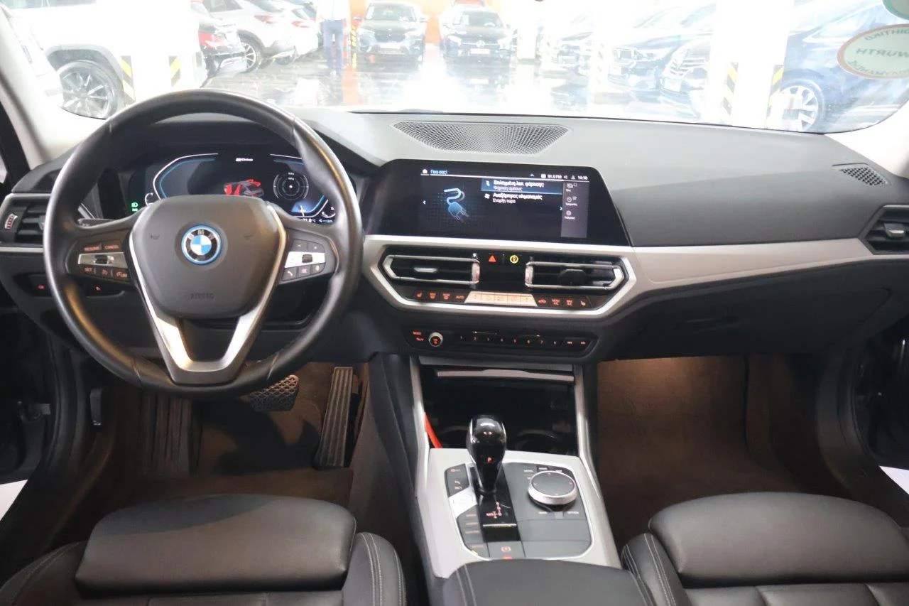 Bmw 330 - View model 23