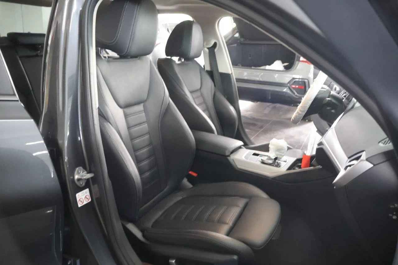 Bmw 330 - View model 25