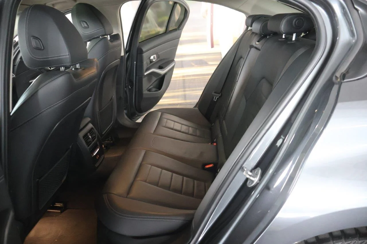 Bmw 330 - View model 27