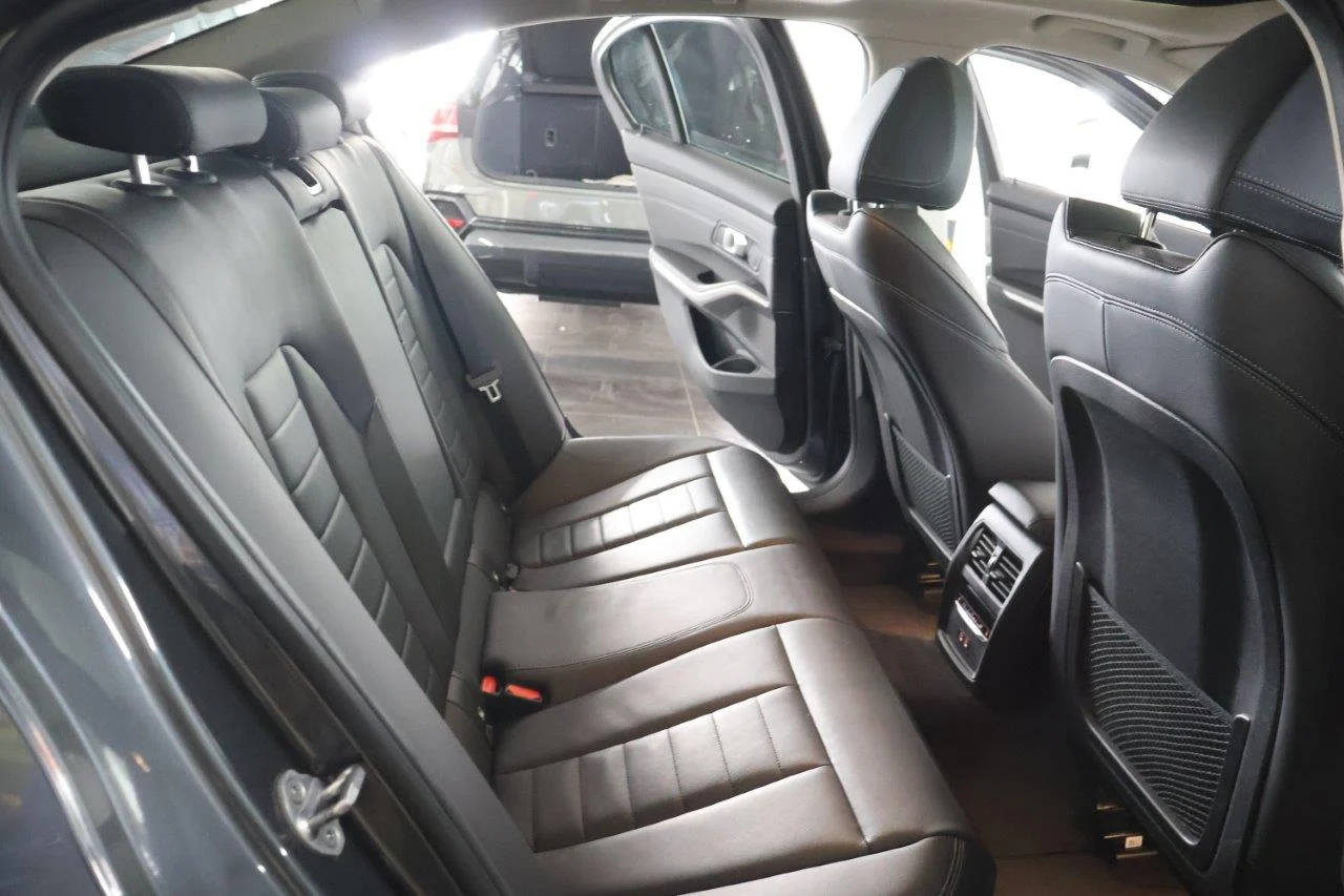 Bmw 330 - View model 29