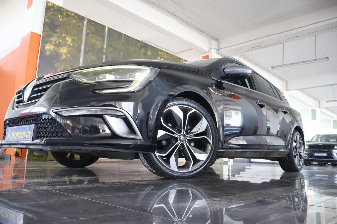 View 2 - Renault Megane - 2017