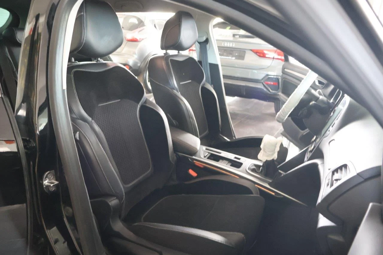 Renault Megane - View model 23
