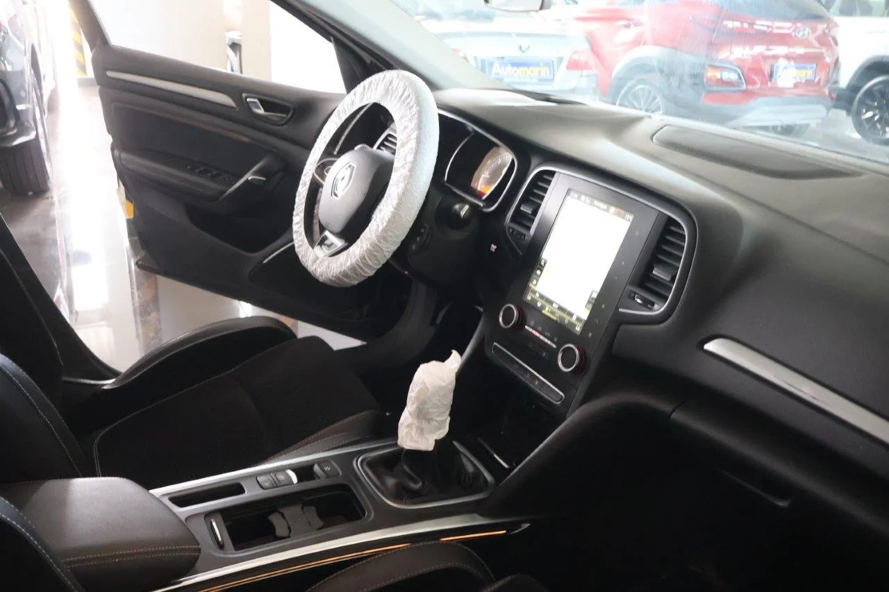 Renault Megane - View model 35