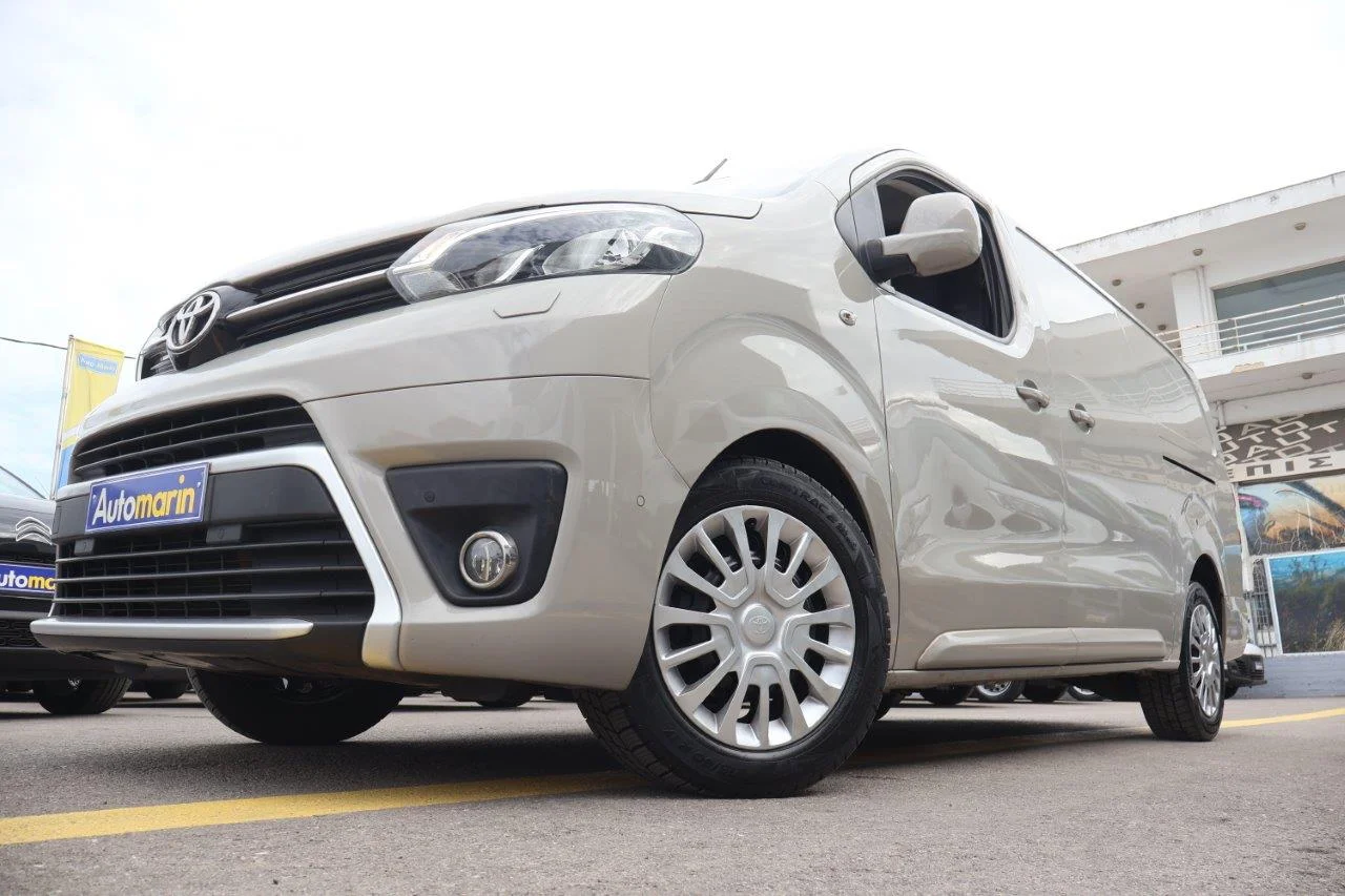 View 2 - Toyota Proace - 2018