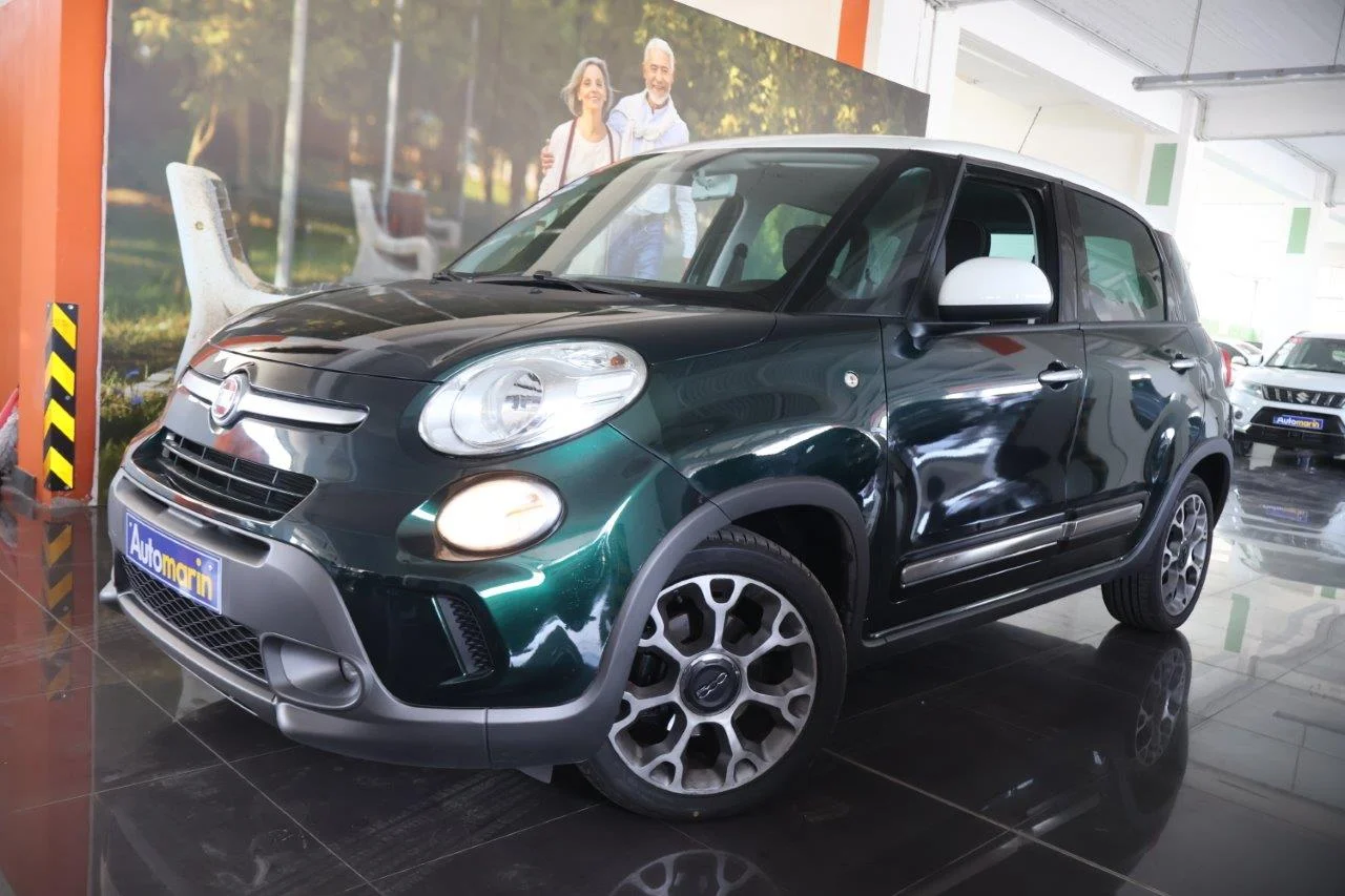View 1 - Fiat 500L - 2013