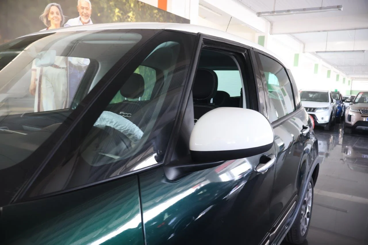 Fiat 500L - View model 14
