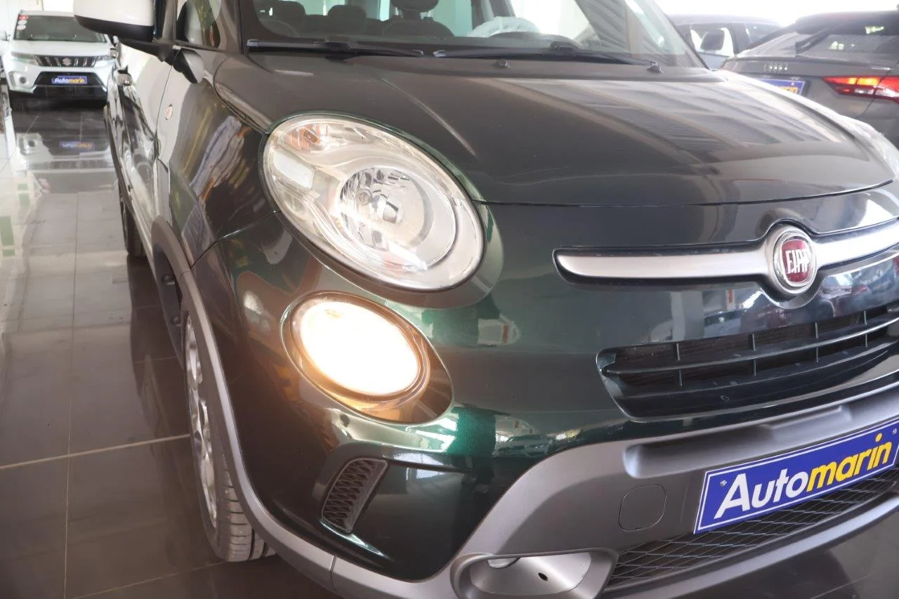 Fiat 500L - View model 17