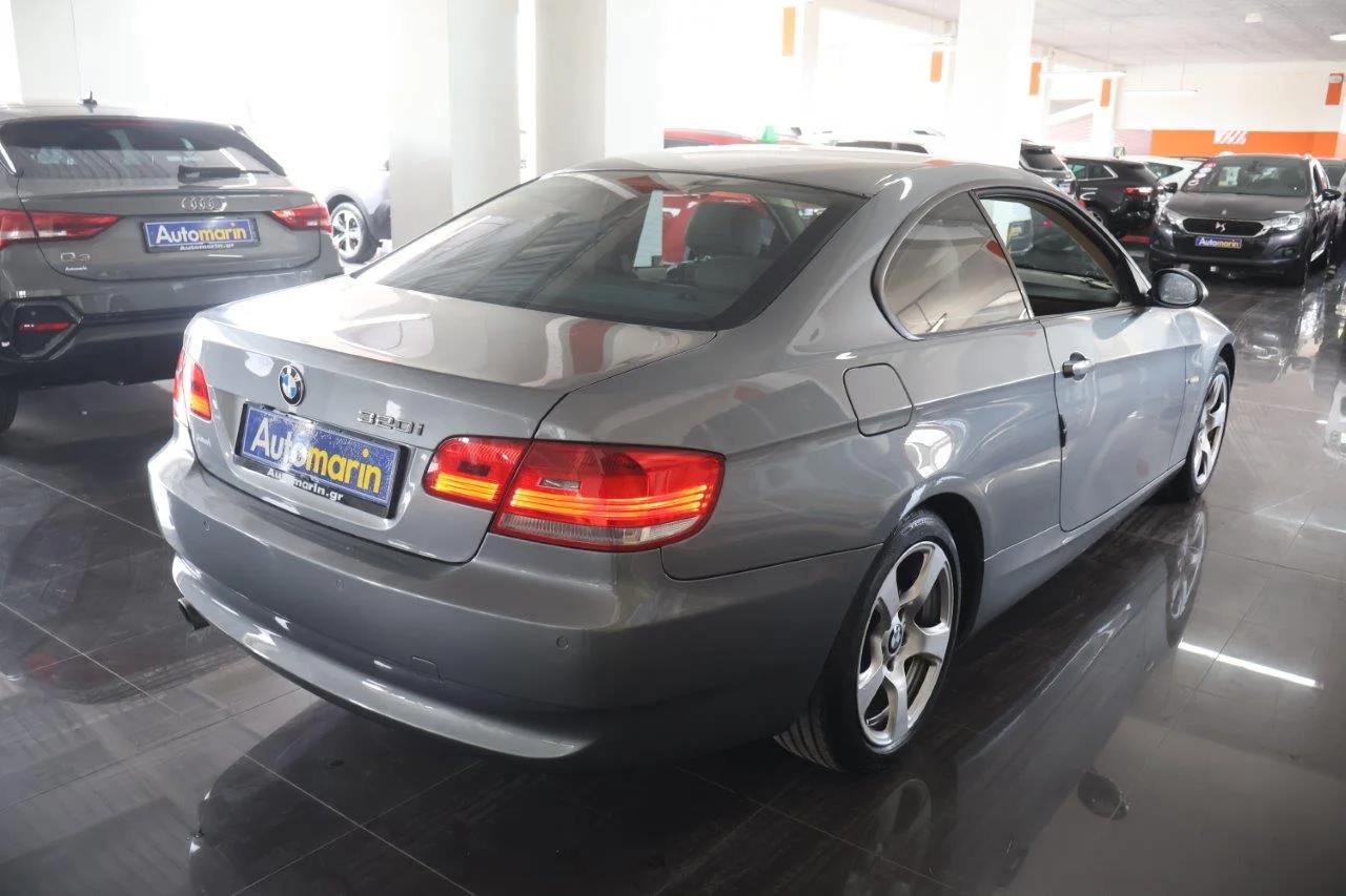 View 5 - Bmw 320 - 2009