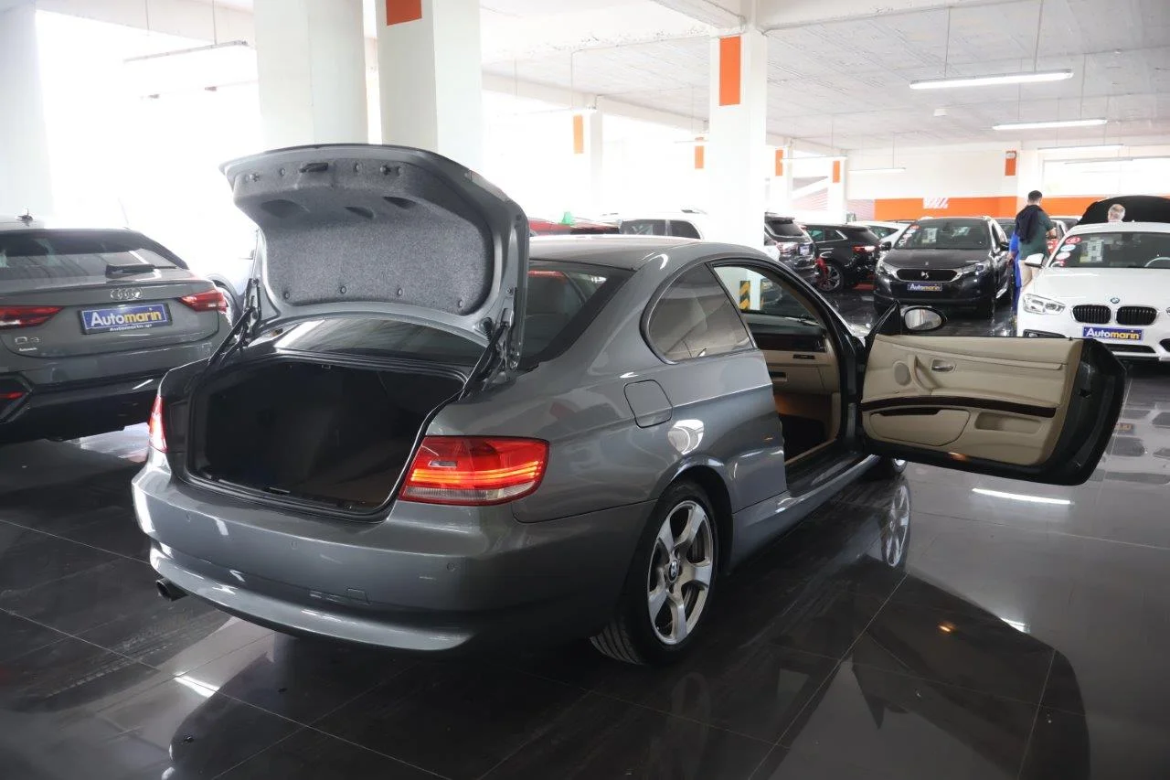 Bmw 320 - View model 7