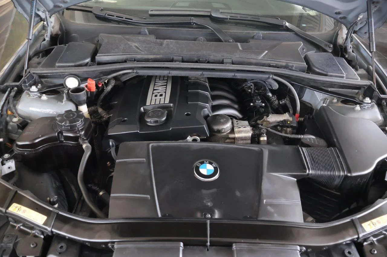 Bmw 320 - View model 19