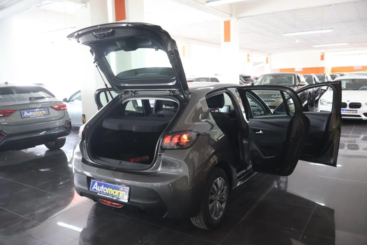 Peugeot 208 - View model 7