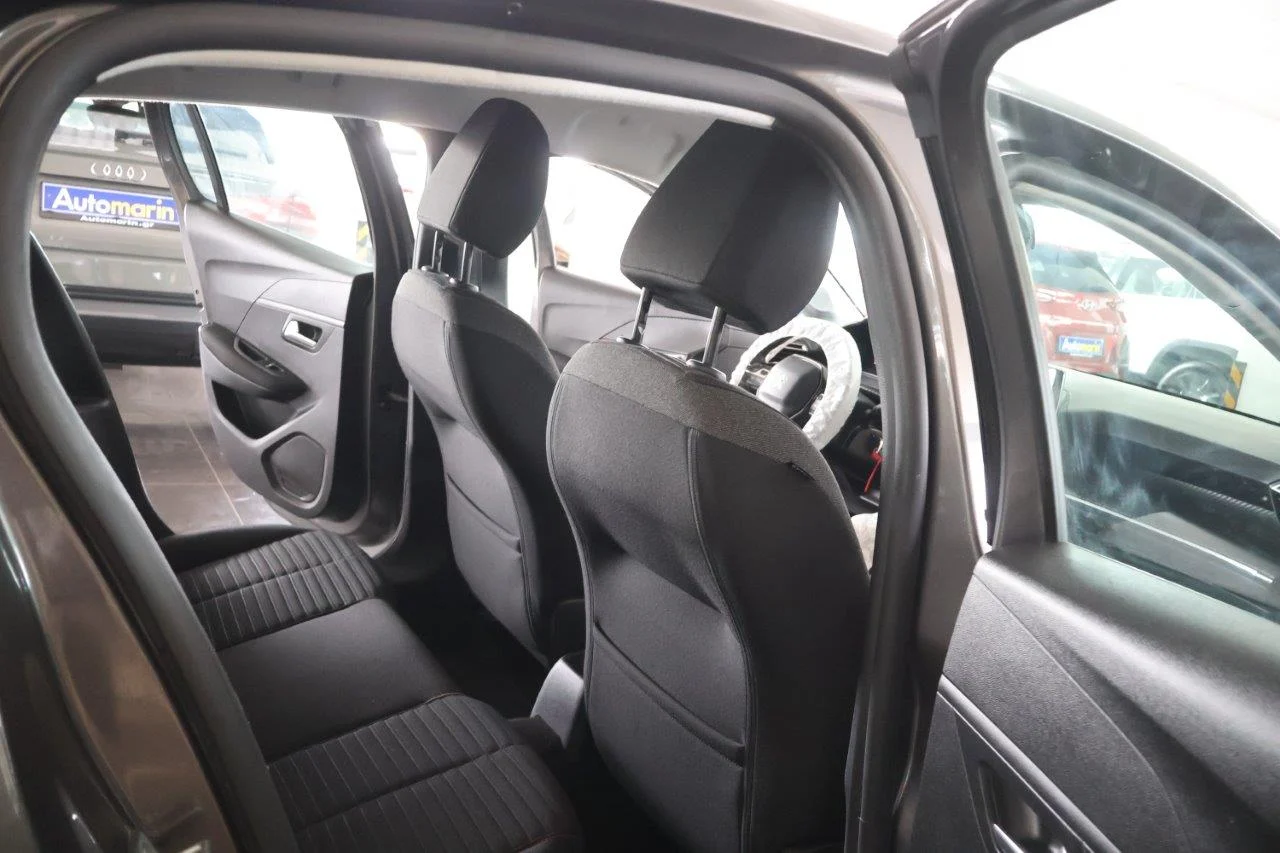 Peugeot 208 - View model 27