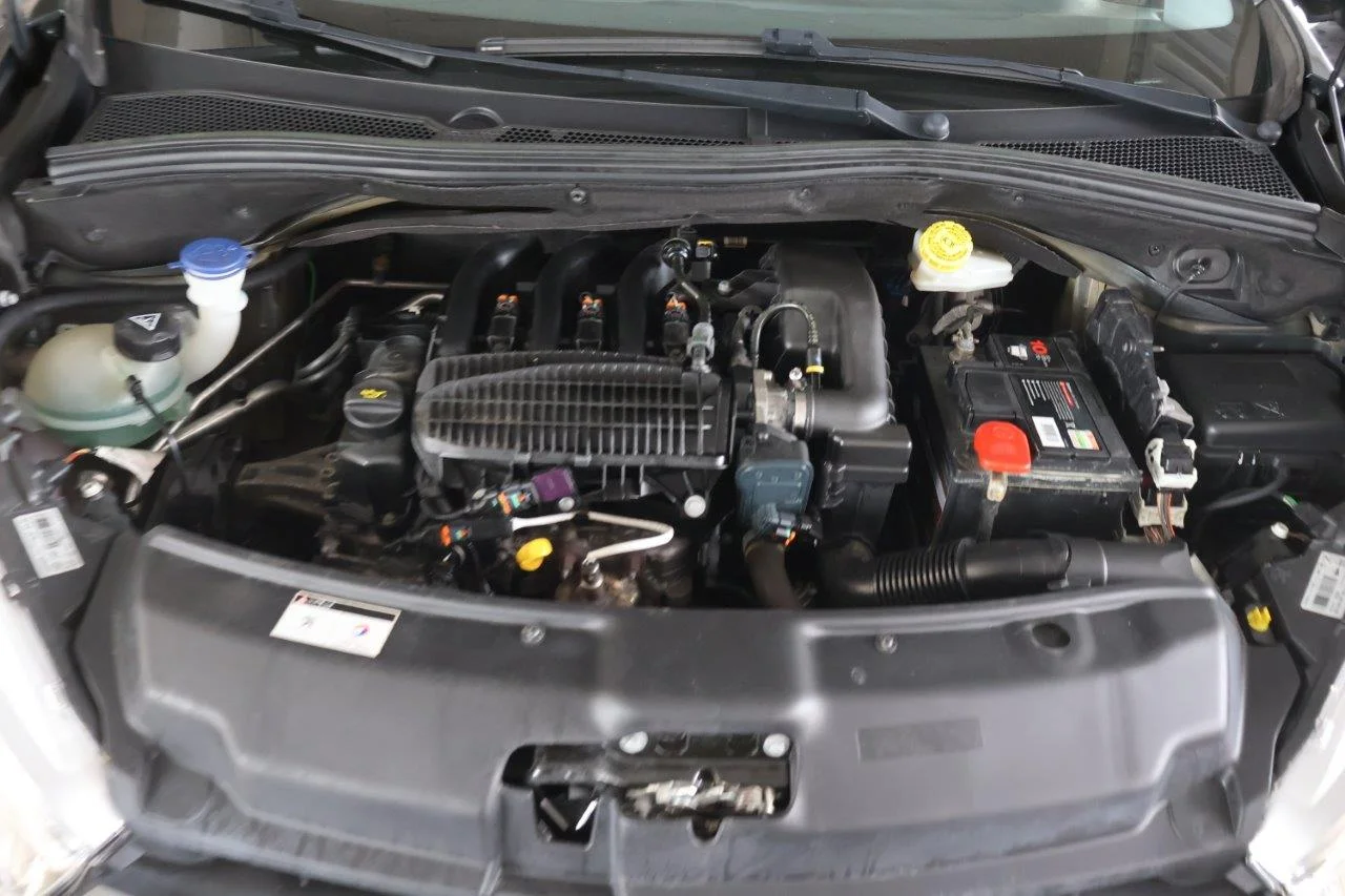 Peugeot 208 - View model 22