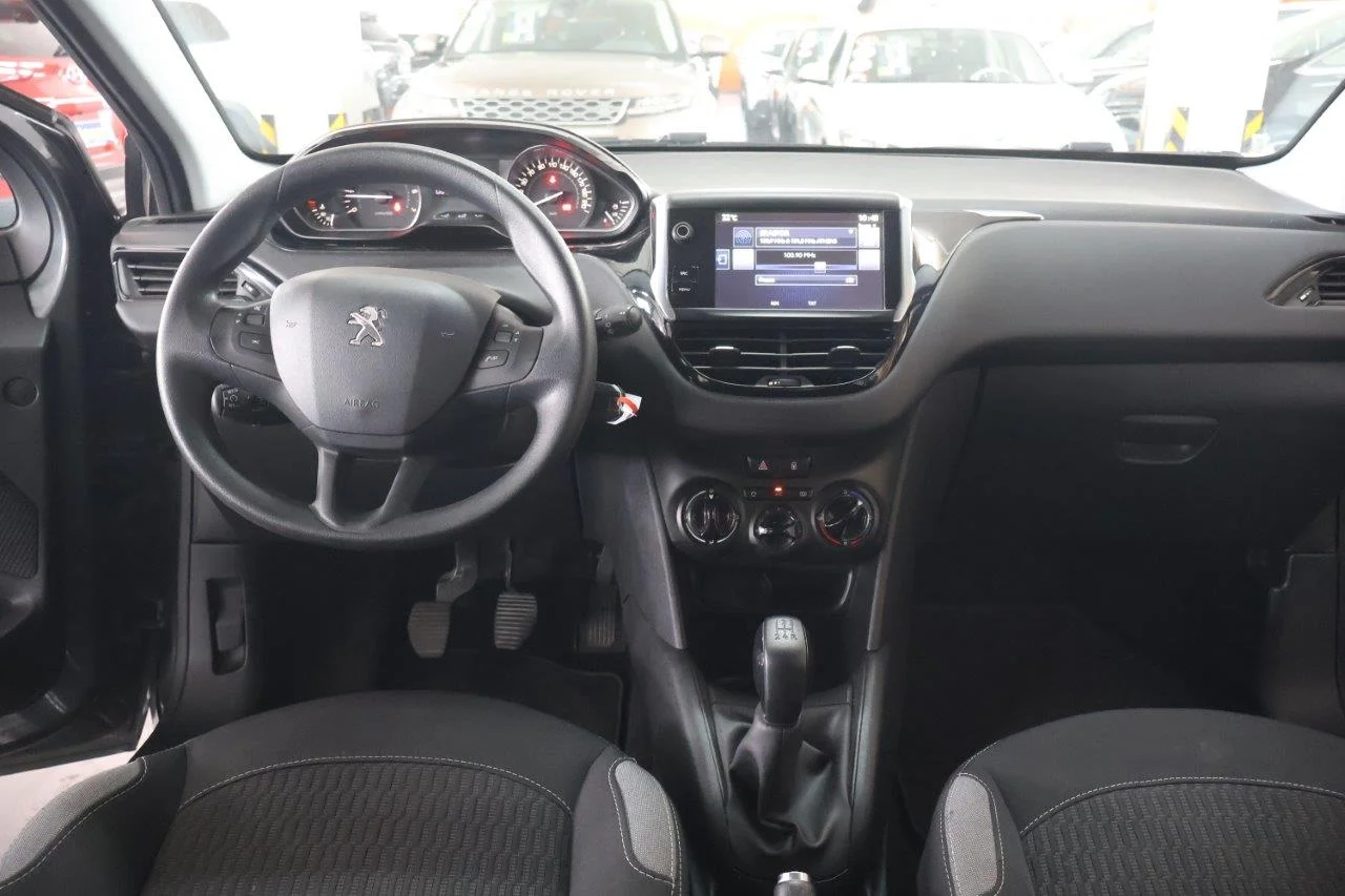 Peugeot 208 - View model 23