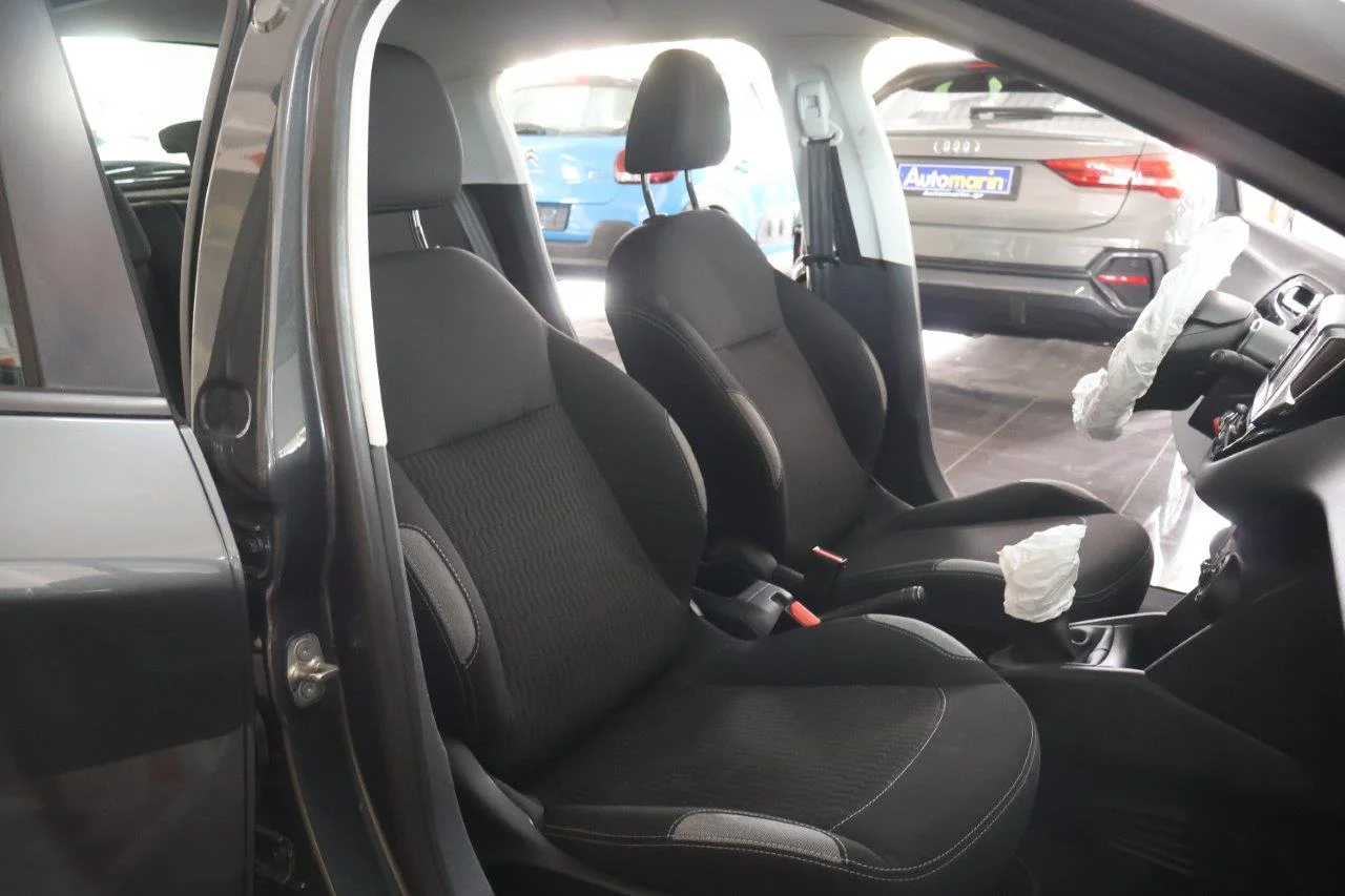 Peugeot 208 - View model 25