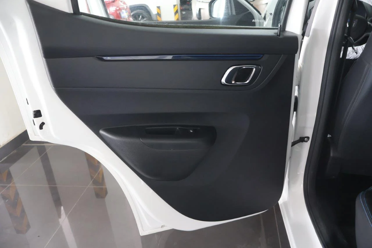 Dacia Spring - View model 34