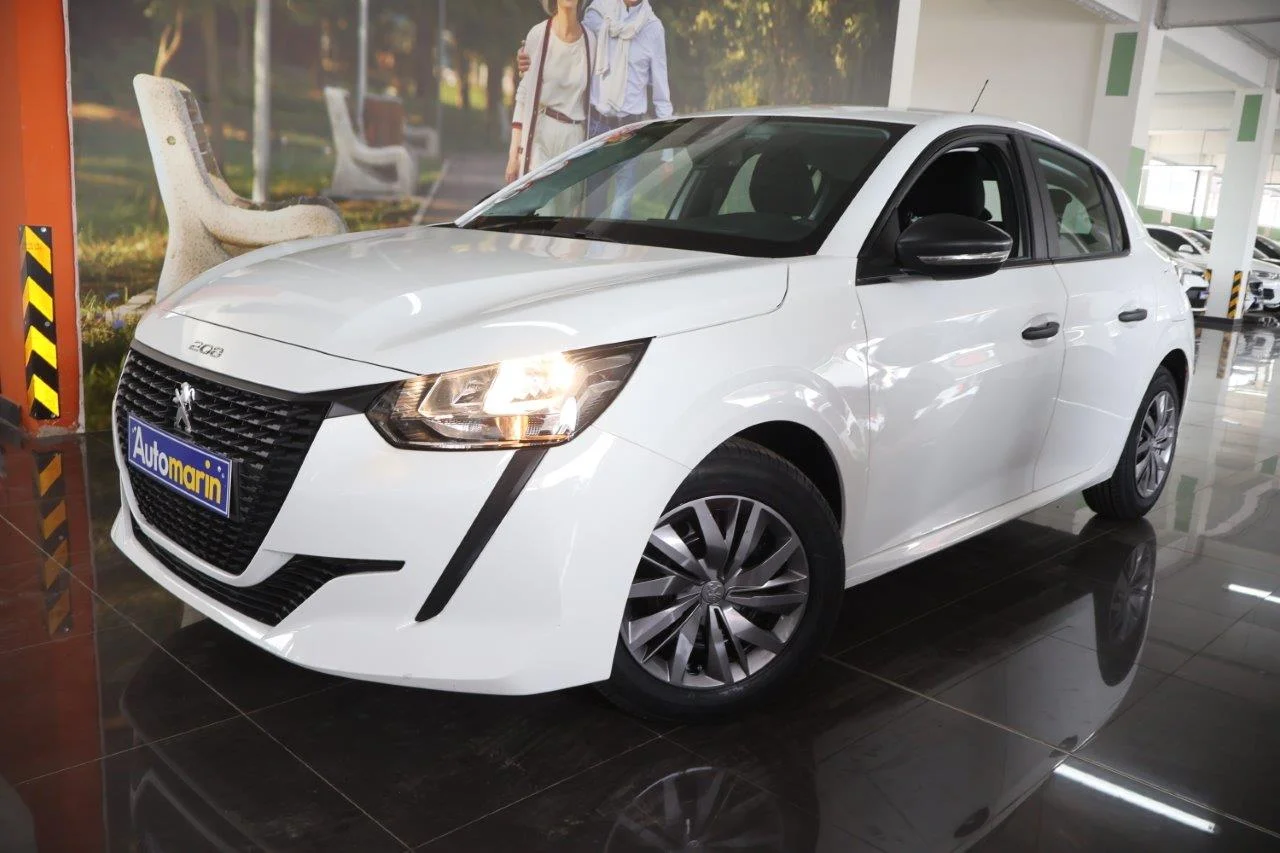 View 1 - Peugeot 208 - 2021