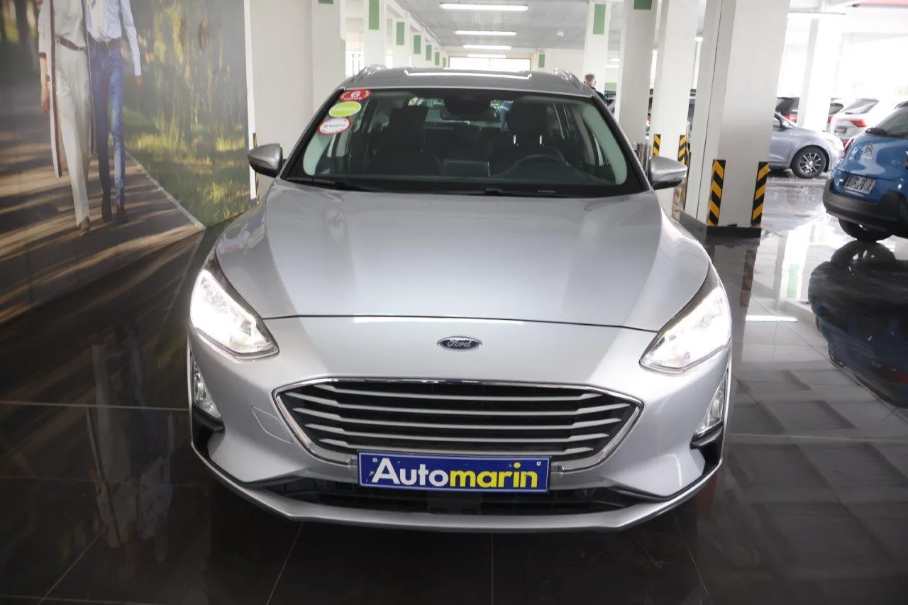 View 3 - Ford Focus - 2020