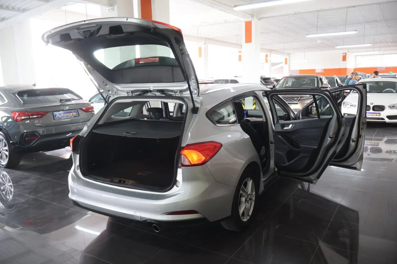 Ford Focus - View model 7