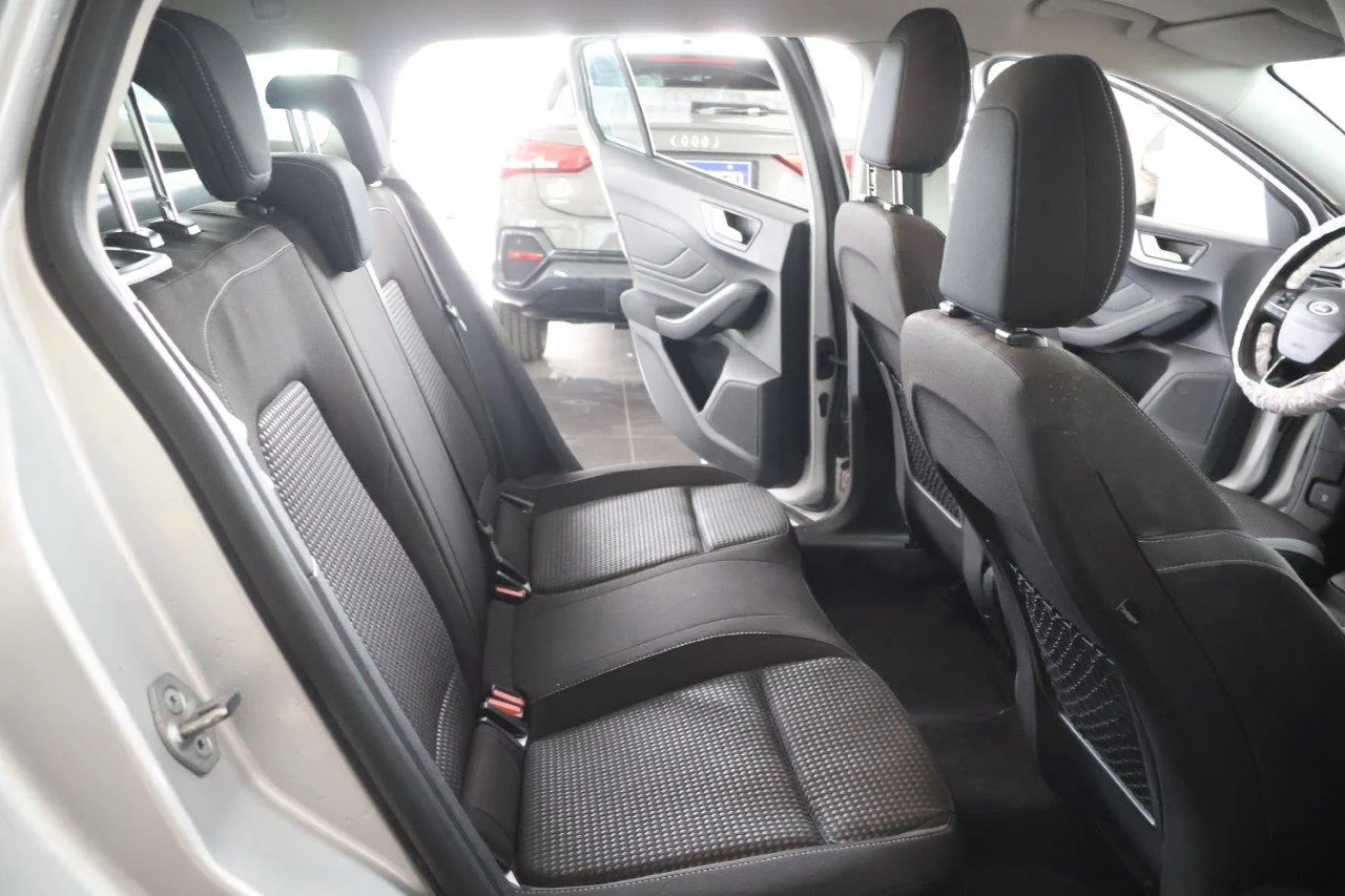 Ford Focus - View model 26