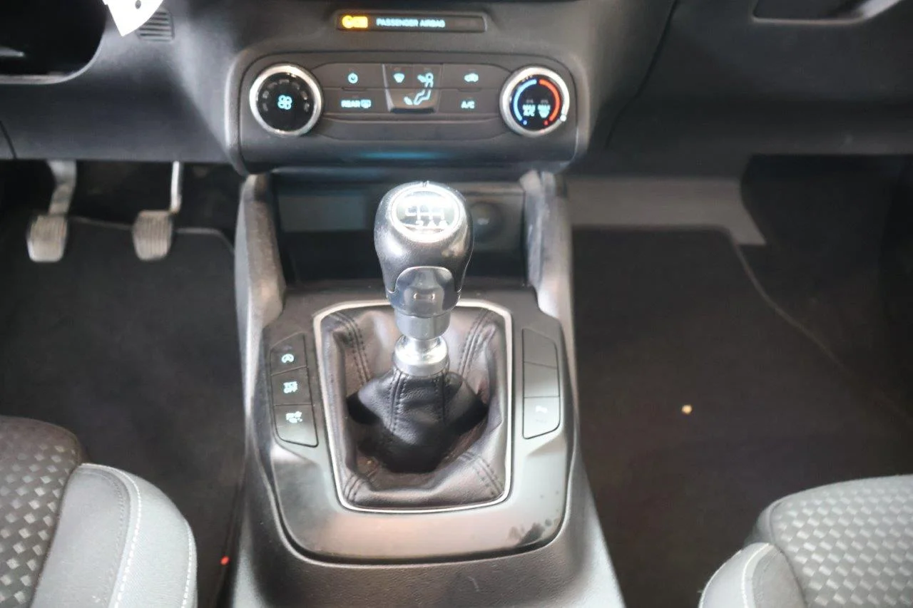 Ford Focus - View model 33