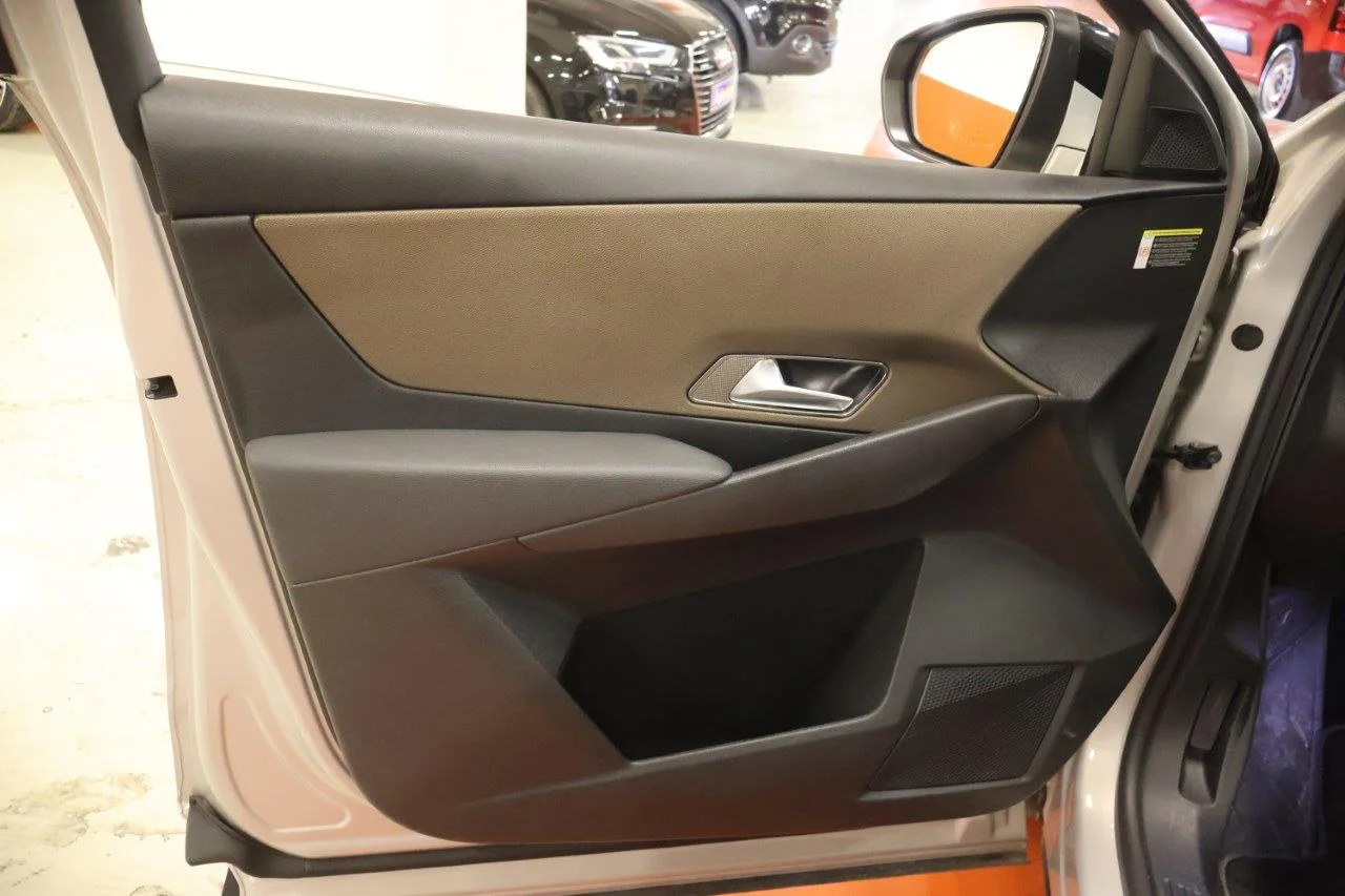 DS DS7 - View model 31