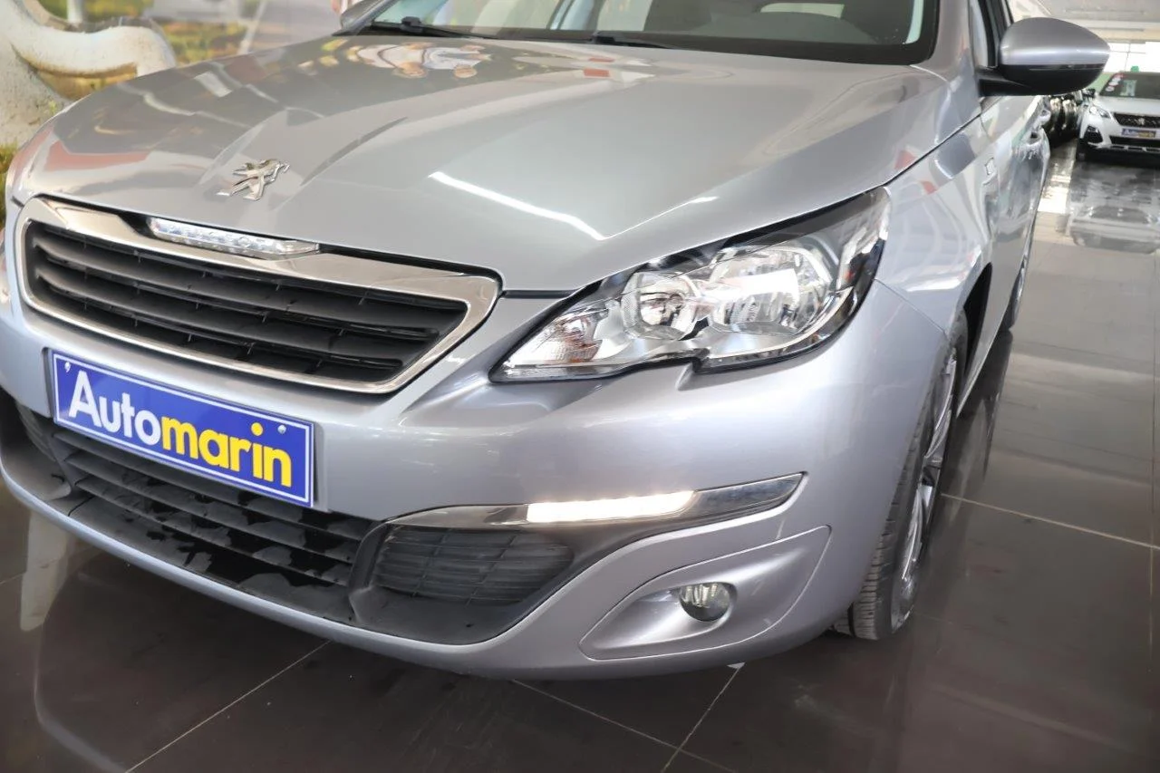 Peugeot 308 - View model 16