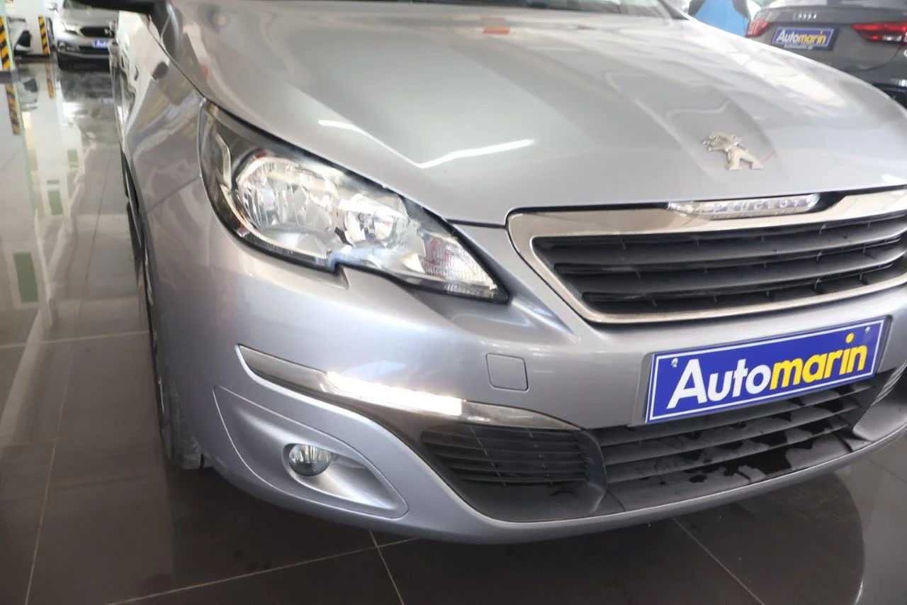Peugeot 308 - View model 17