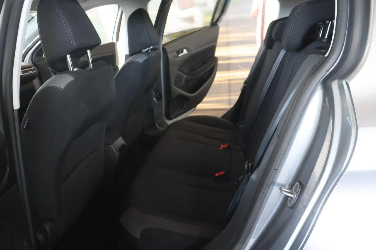 Peugeot 308 - View model 25