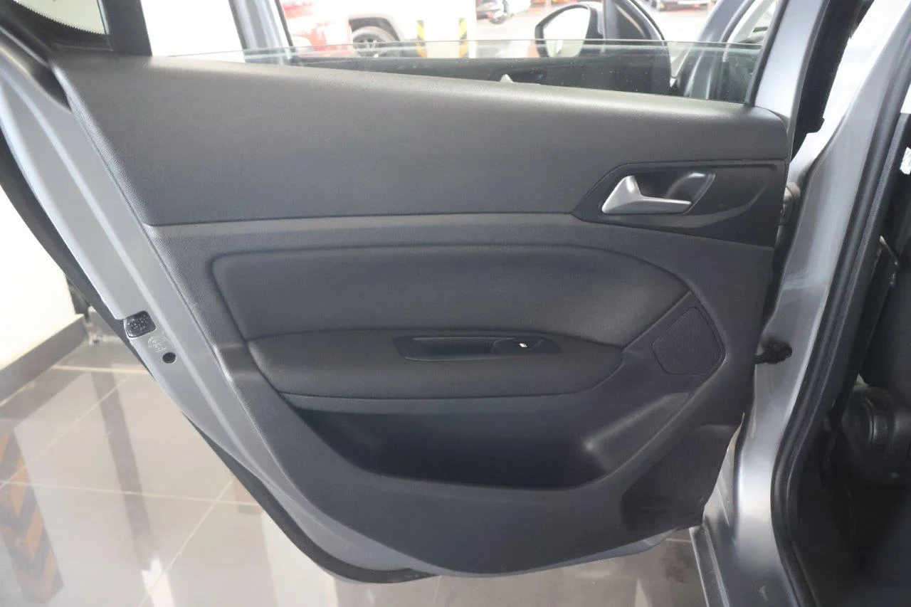 Peugeot 308 - View model 34