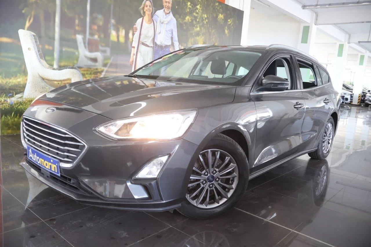 View 1 - Ford Focus - 2019