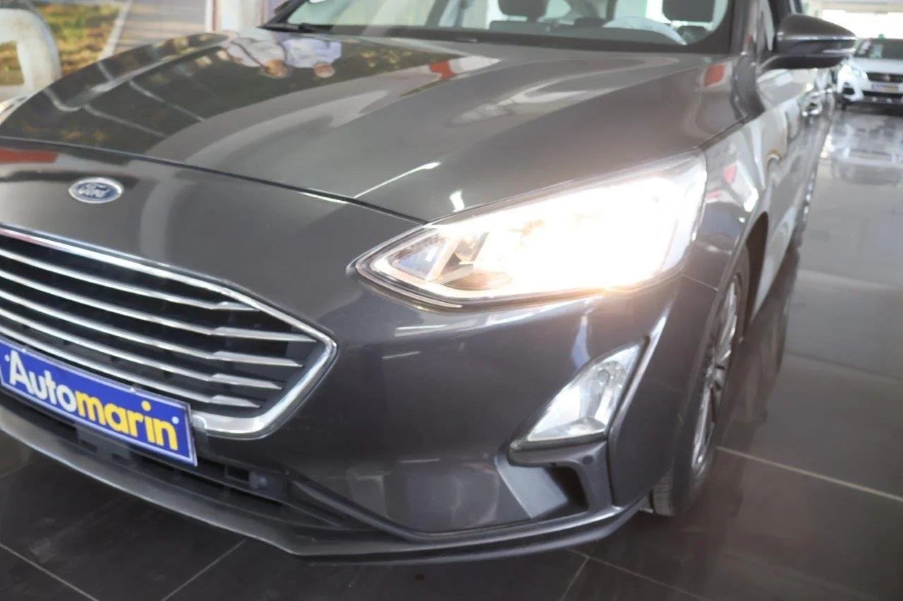 Ford Focus - View model 17