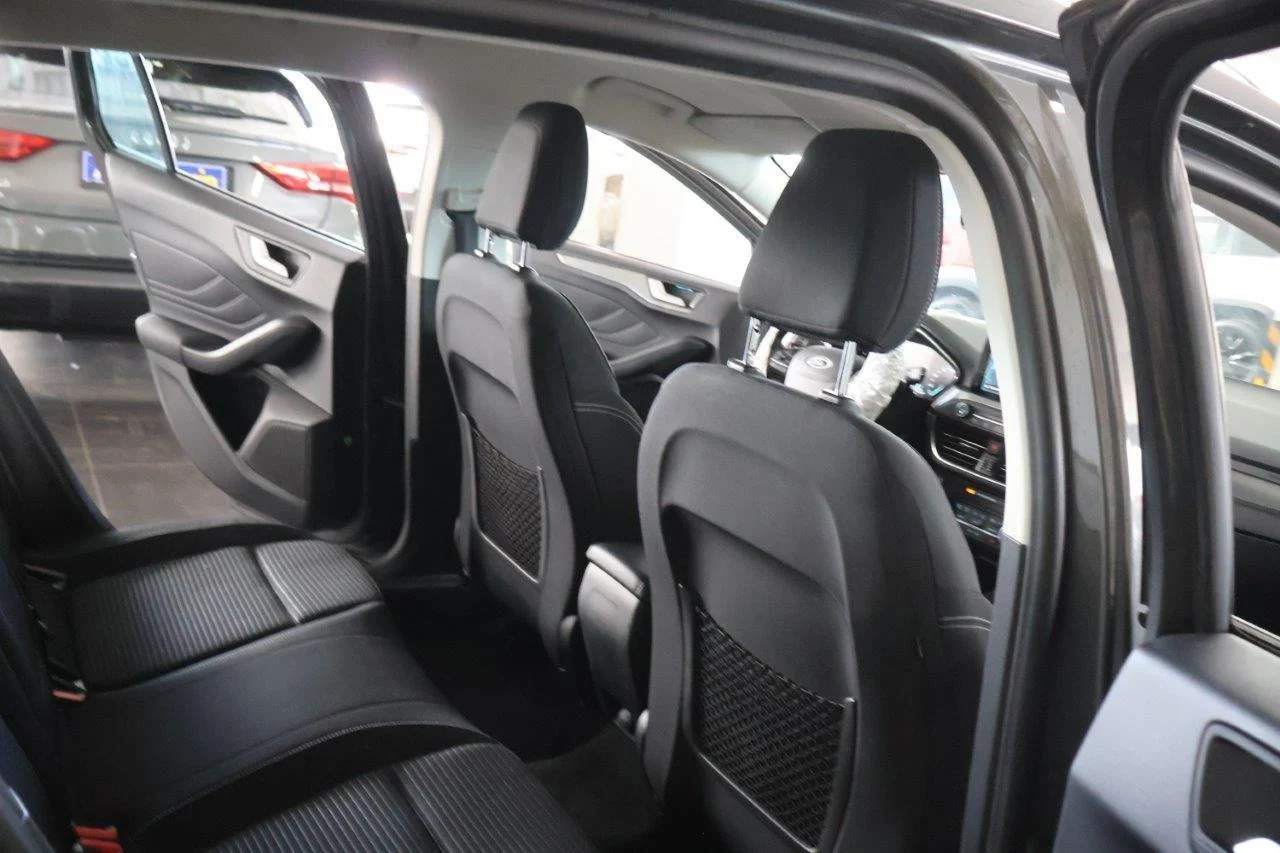 Ford Focus - View model 27