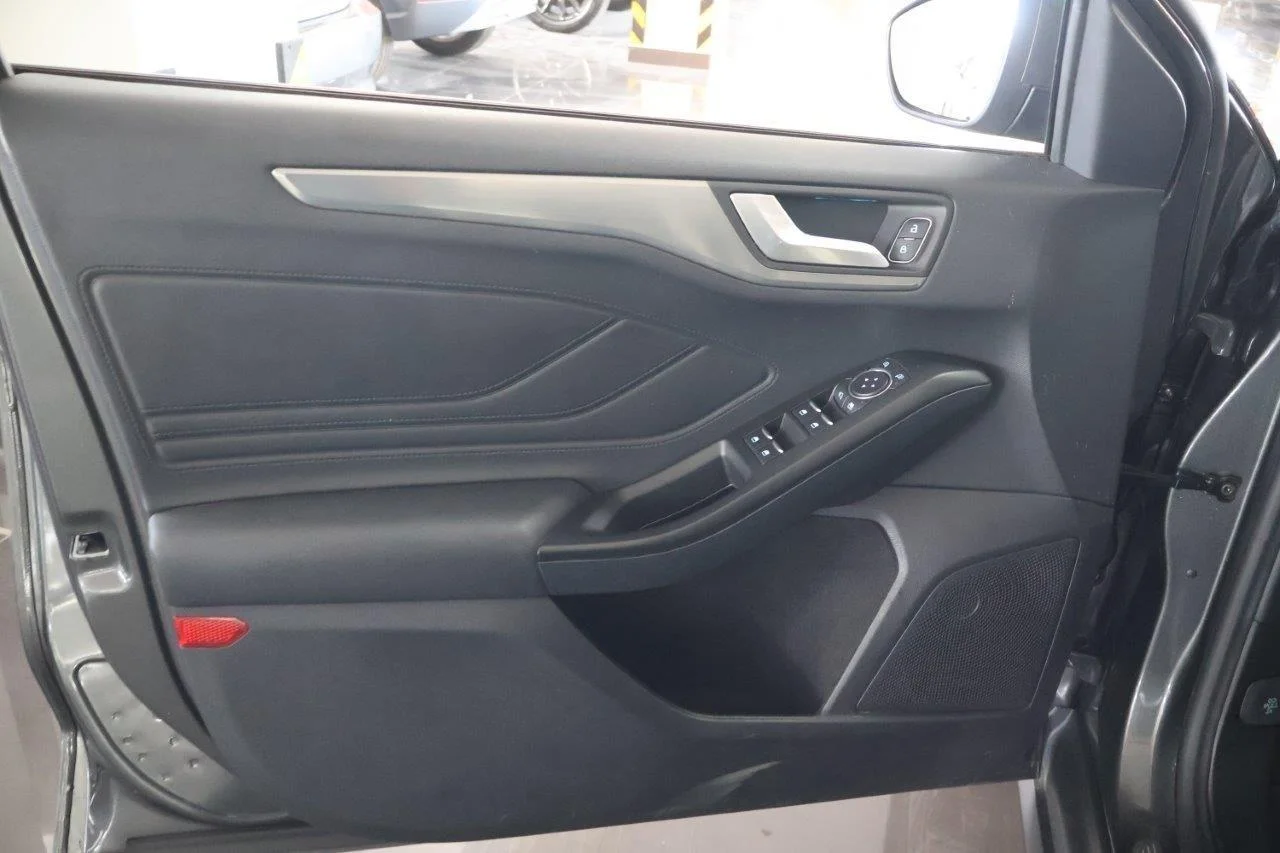Ford Focus - View model 34