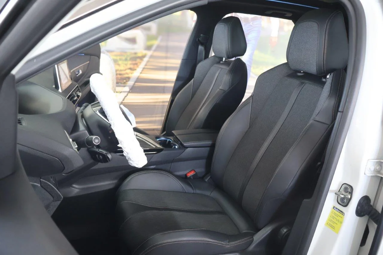 Peugeot 3008 - View model 23