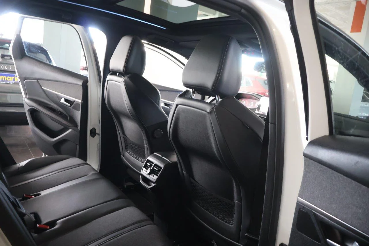 Peugeot 3008 - View model 27