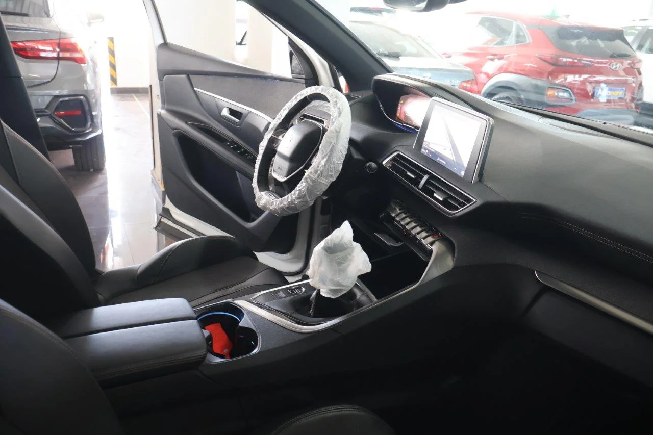 Peugeot 3008 - View model 35